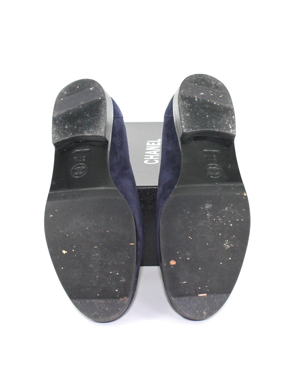 Mocassins CHANEL en veau velours bleu marine T 37,5