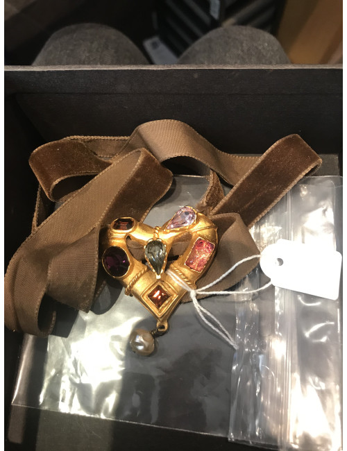 Collier Vintage CHRISTIAN LACROIX cordon velours marron