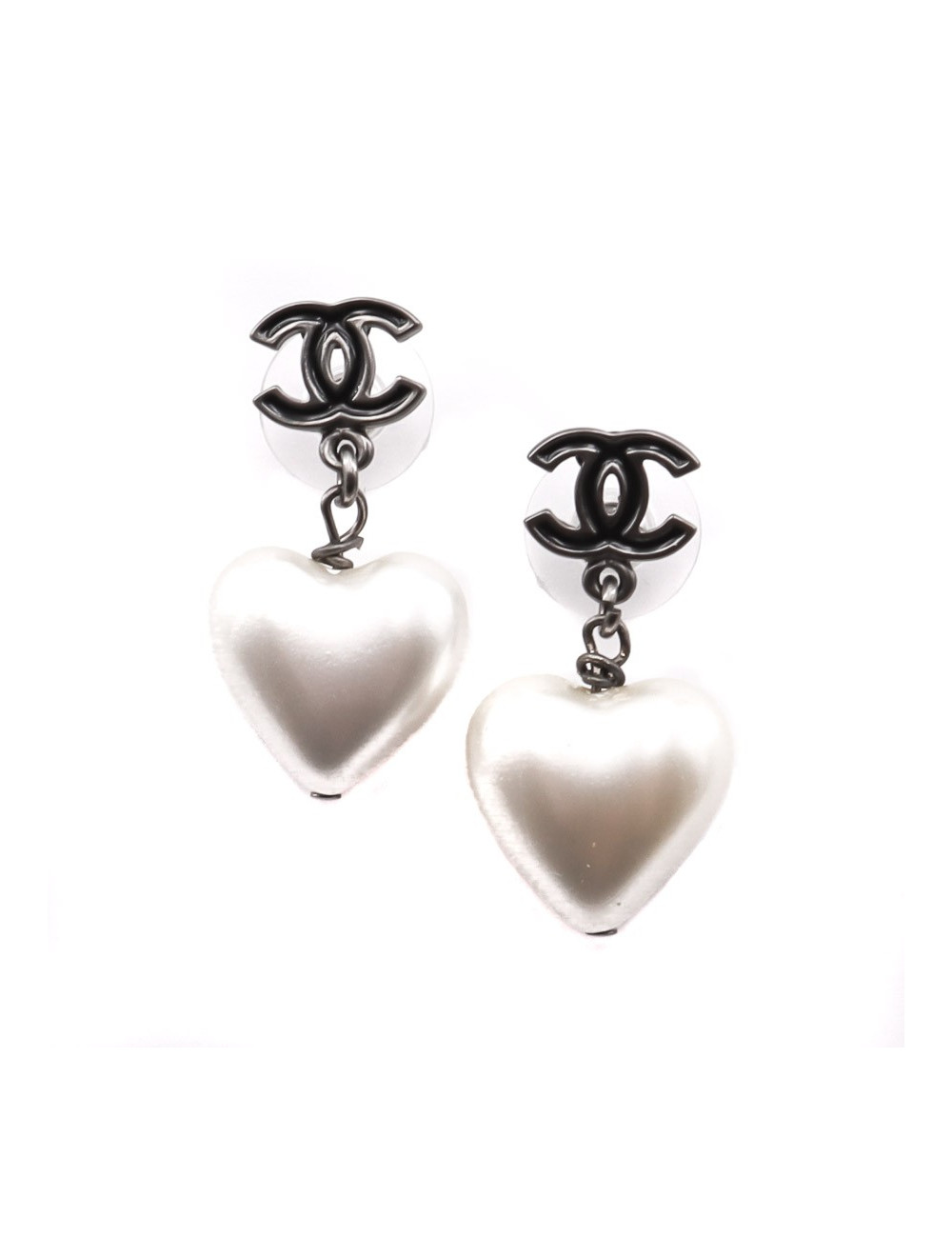 Boucles d'oreille coeur CHANEL
