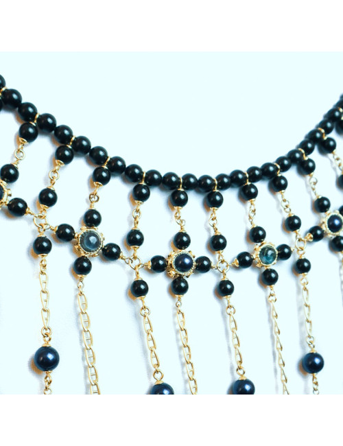 Plastron CHANEL couture perles bleues et noires