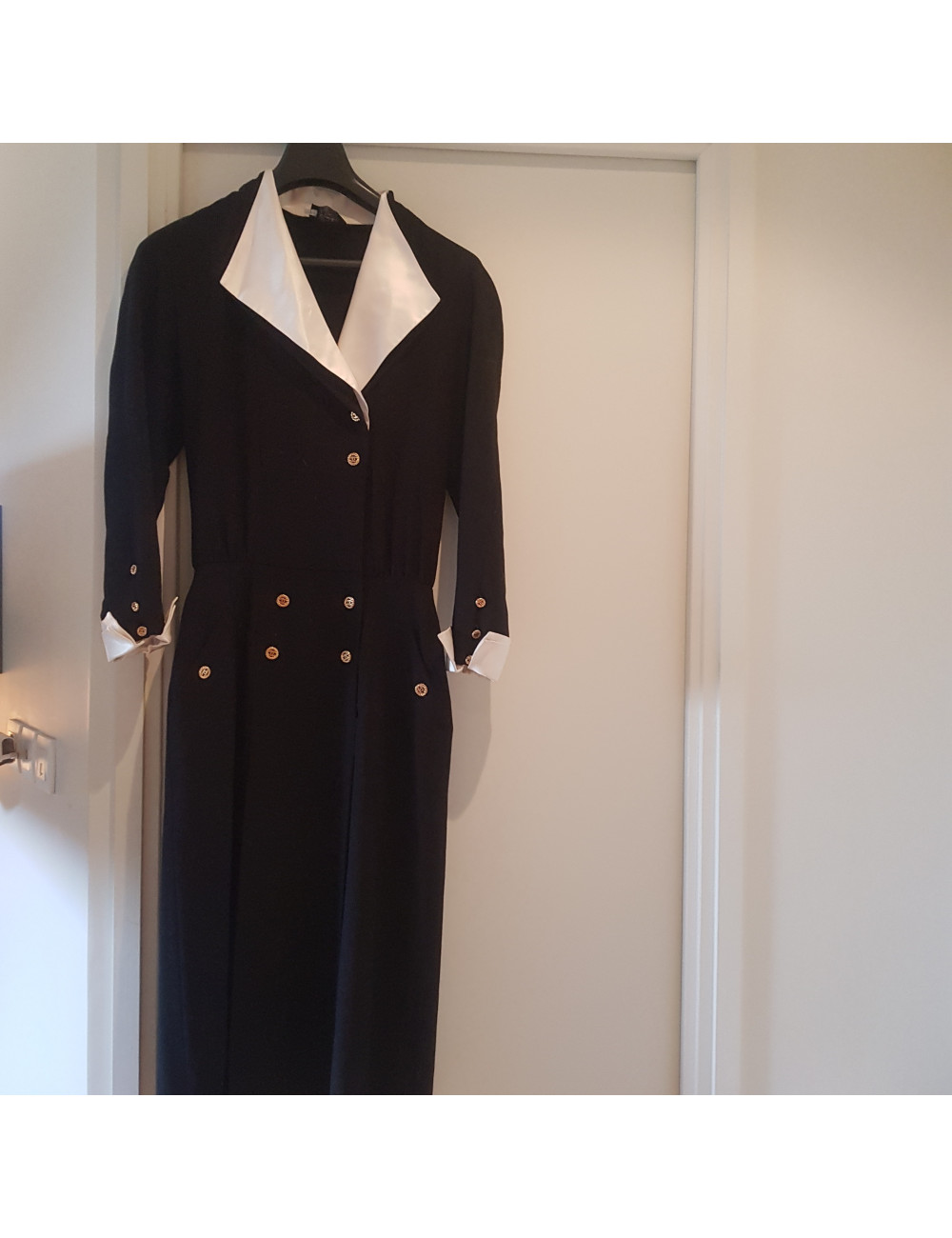 Robe CHANEL noire col soir