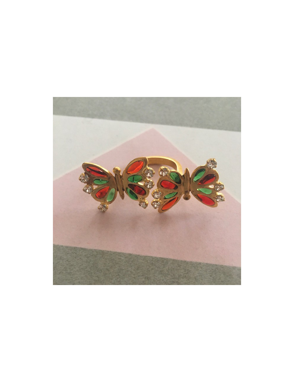 Bague MARGUERITE DE VALOIS papillon rubis et émeraude