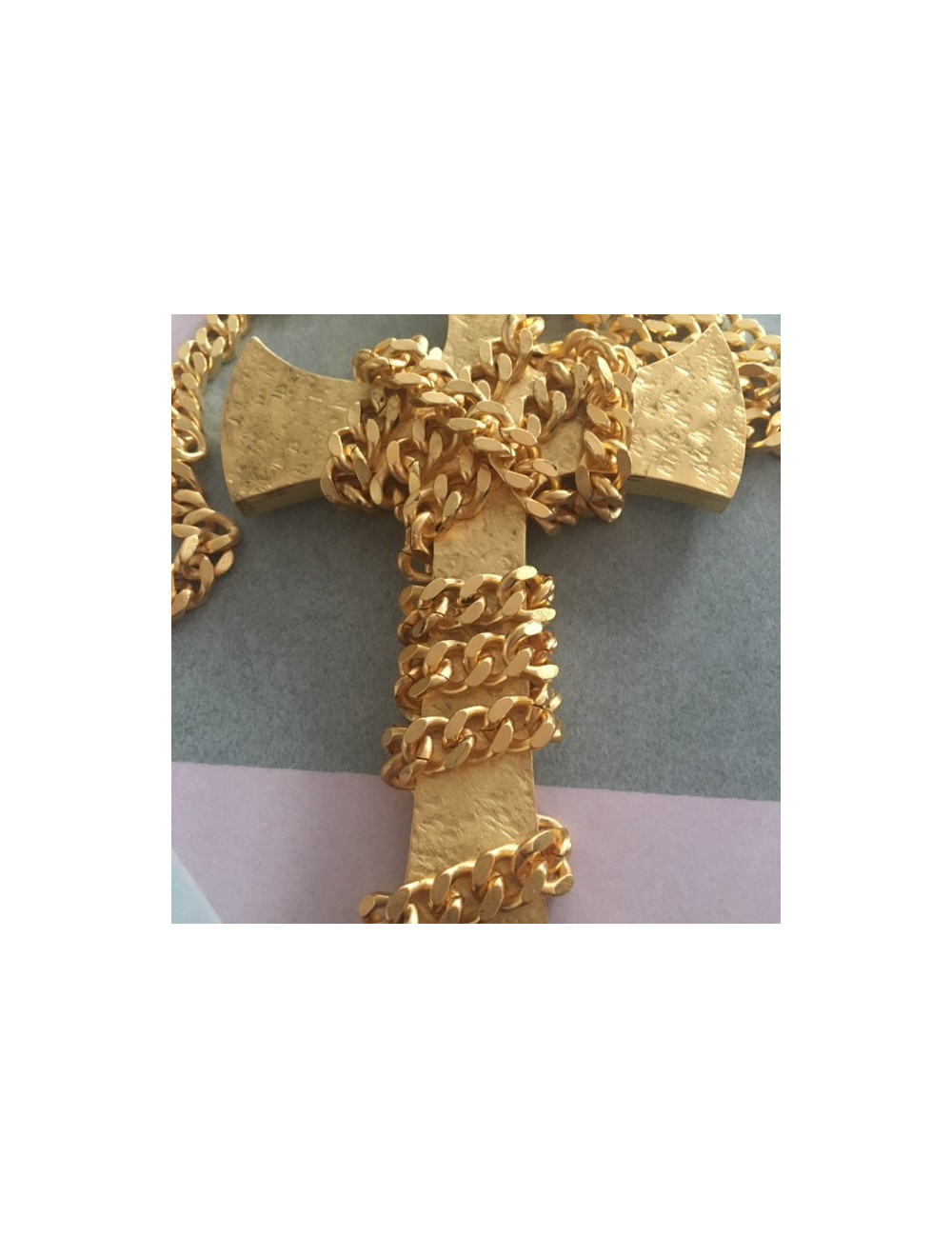 MARGUERITE DE VALOIS chained gilded cross necklace