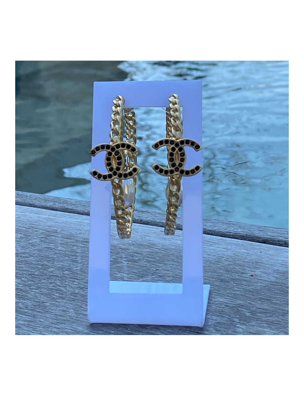 Créoles CHANEL strass et perles nacrées