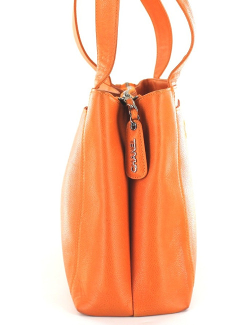 Sac CHANEL en cuir grainé orange