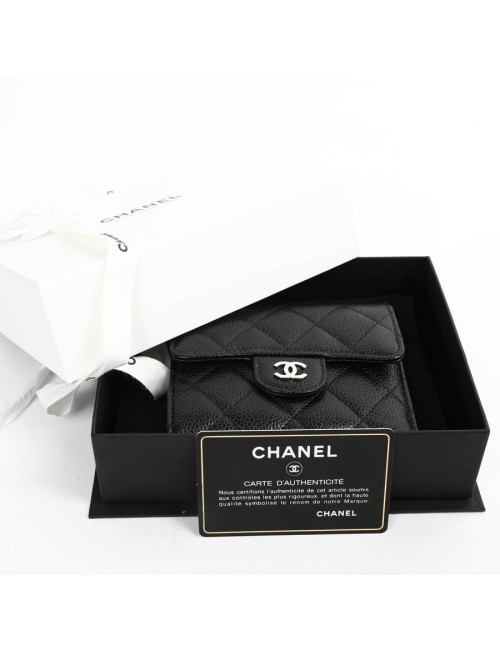 Petit portefeuille CHANEL cuir grainé noir