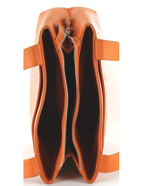 Sac CHANEL en cuir grainé orange