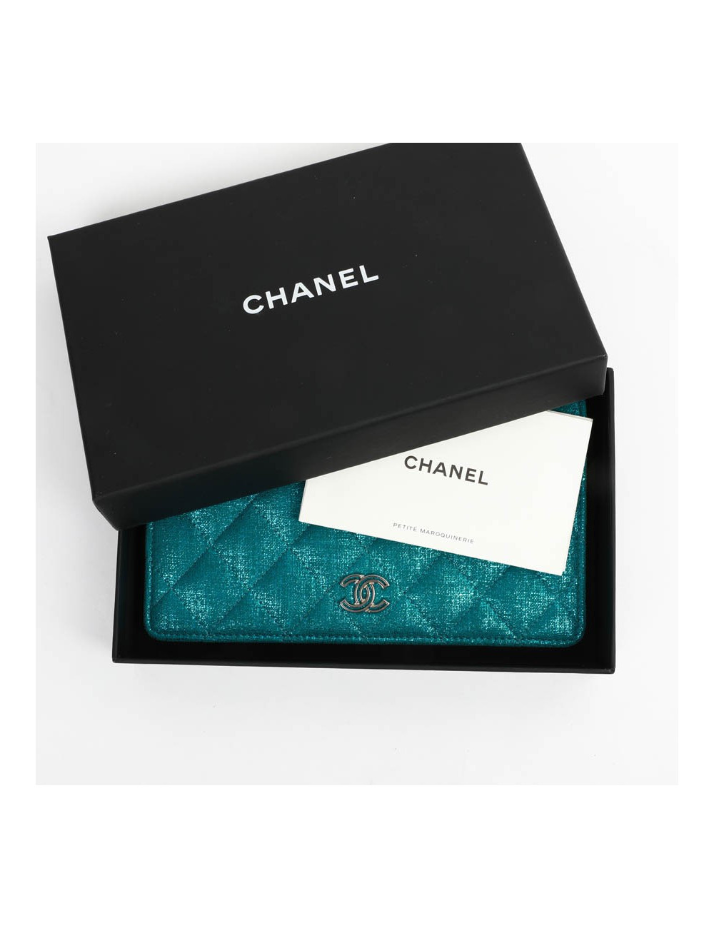 Portefeuille CHANEL en tissu turquoise irisé