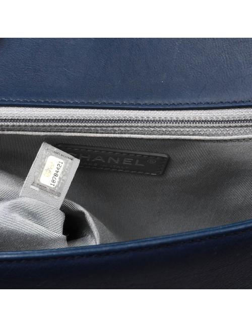 Sac CHANEL Boy cuir matelassé bleu