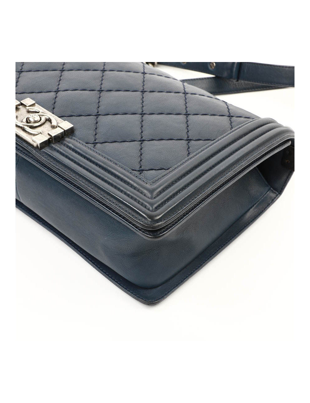 Sac CHANEL Boy cuir matelassé bleu
