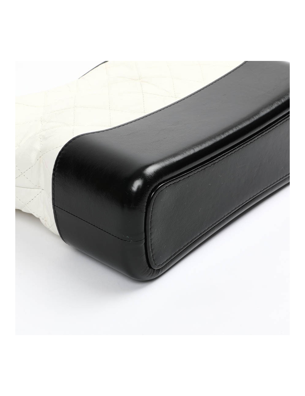 Sac CHANEL Gabrielle bicolore blanc et noir