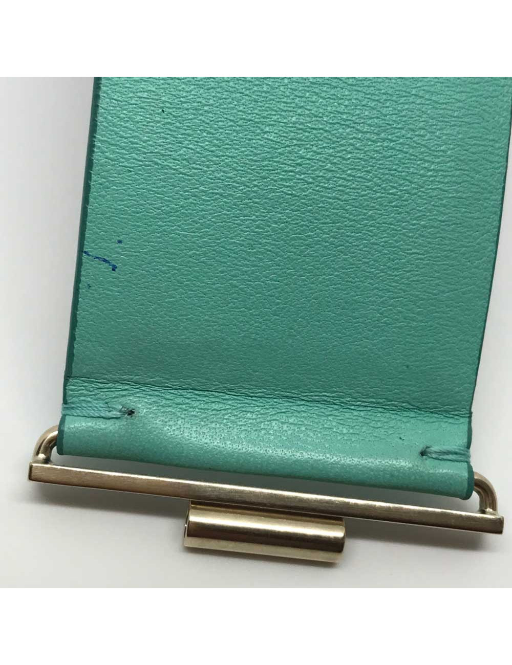 Manchette CHANEL cuir lisse vert clair