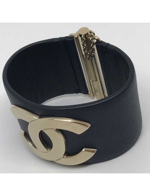 Manchette CHANEL cuir lisse bleu nuit