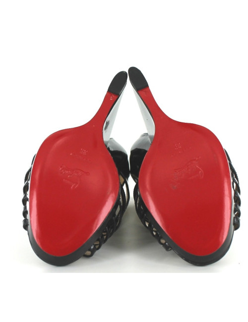 Escarpins CHRISTIAN LOUBOUTIN vernis