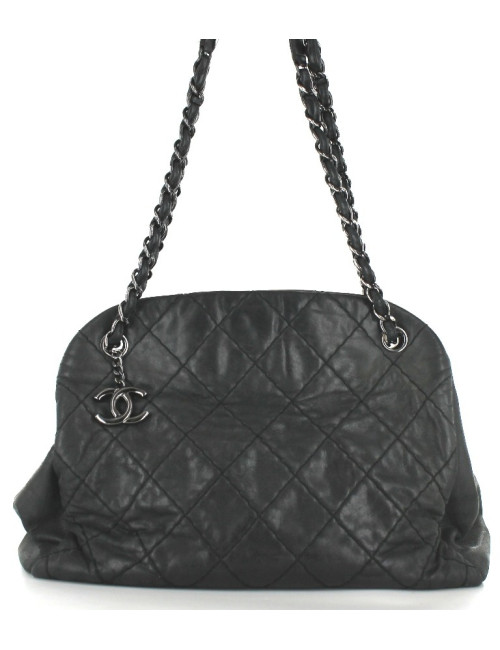 Sac CHANEL en cuir matelassé noir vieilli