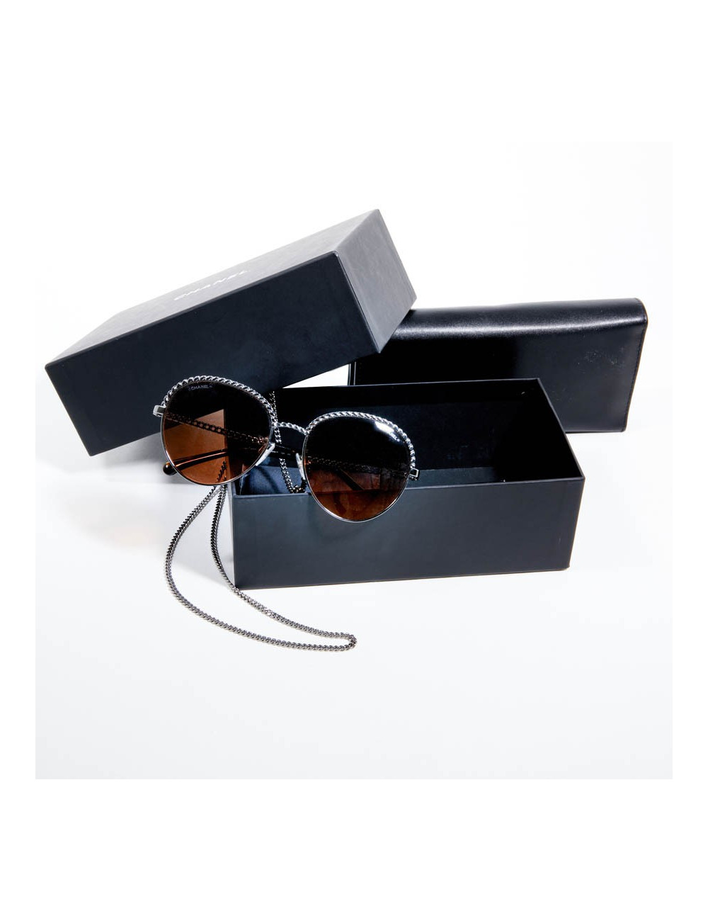 Lunettes de soleil CHANEL avec chaine amovible