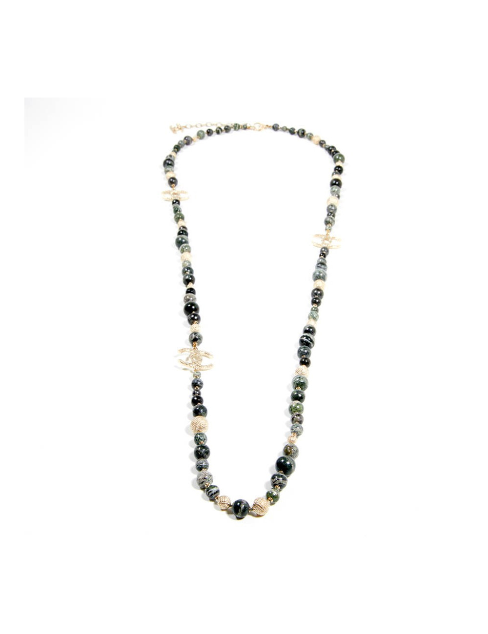 Sautoir CHANEL serti de perles en pierre 