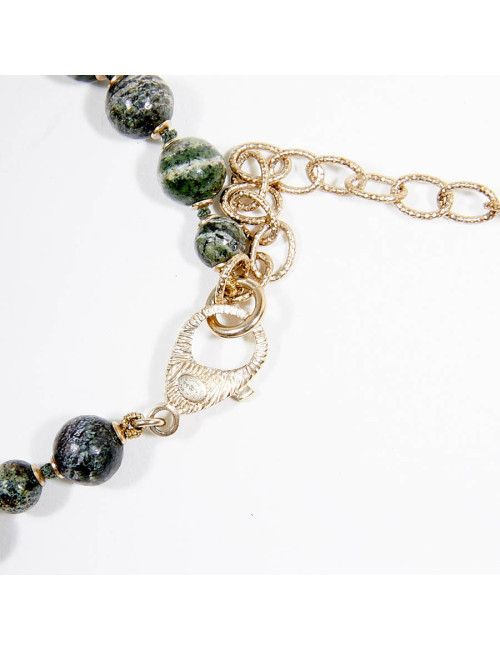 Sautoir CHANEL serti de perles en pierre 