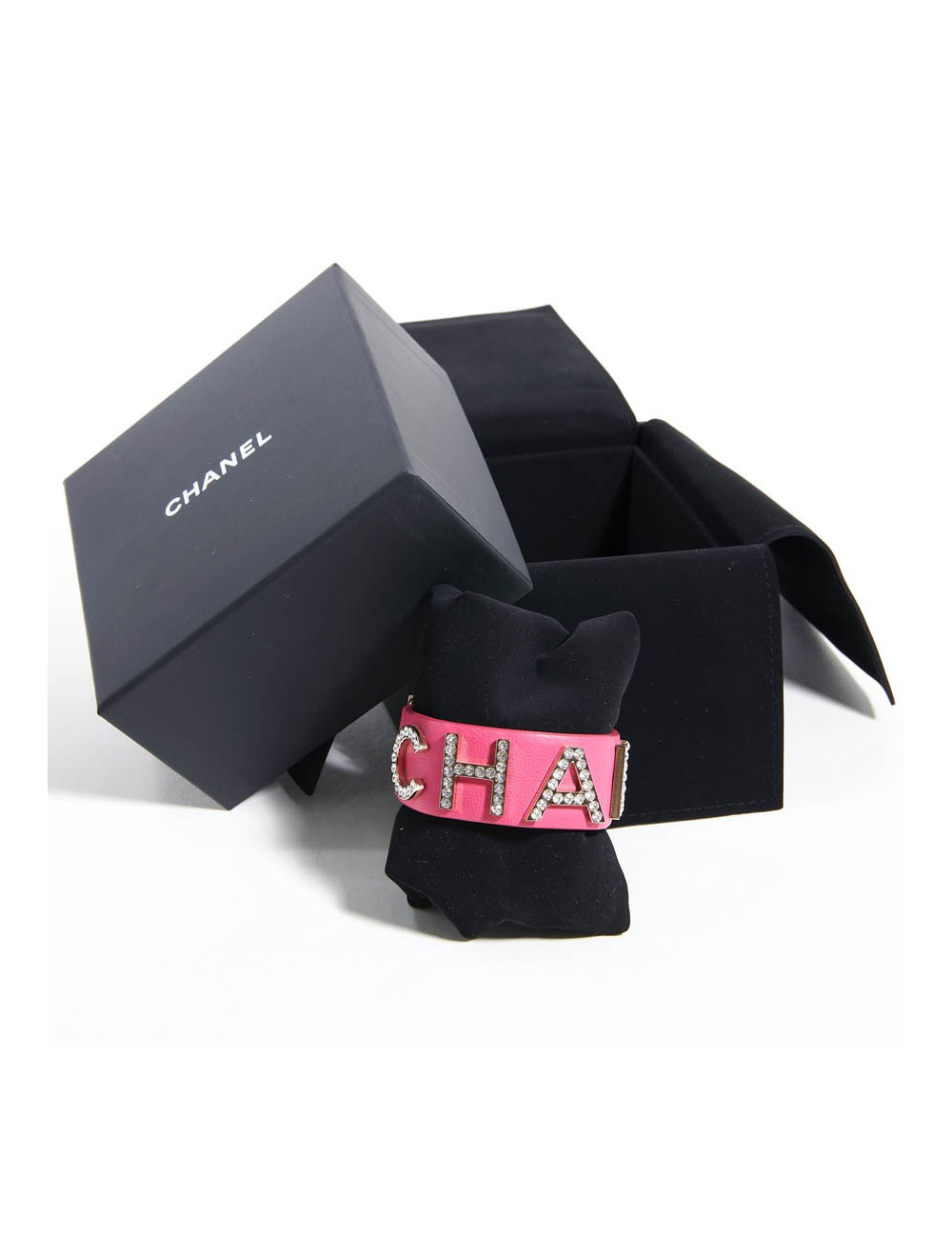 Chanel bracelet pink leather and rhinestones