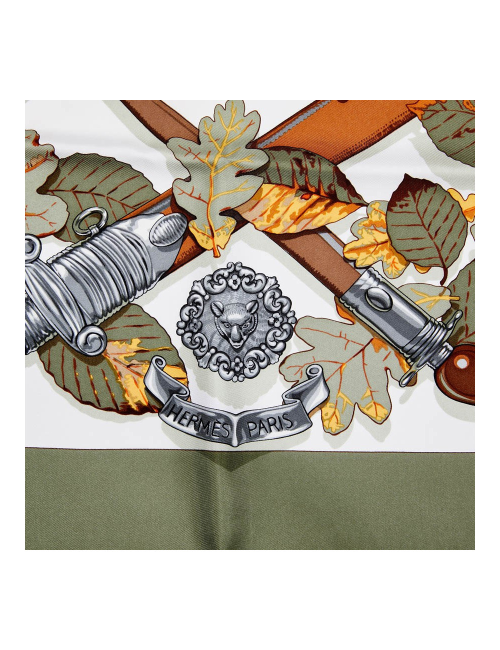 Carré Au plus dru HERMES soie 100%