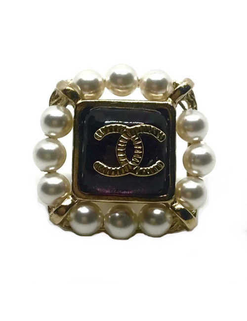 Pin's CHANEL