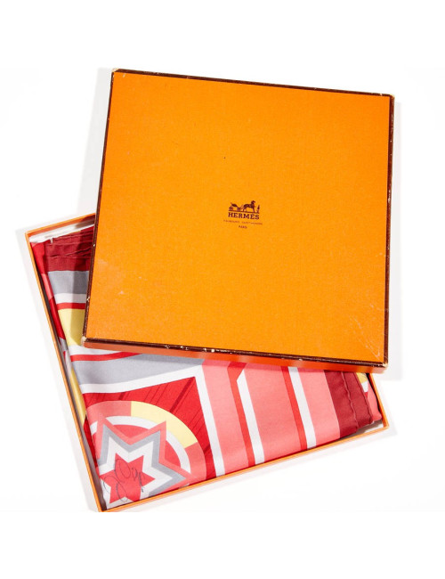 A NETTOYER Foulard HERMES " La Rose des Vents"