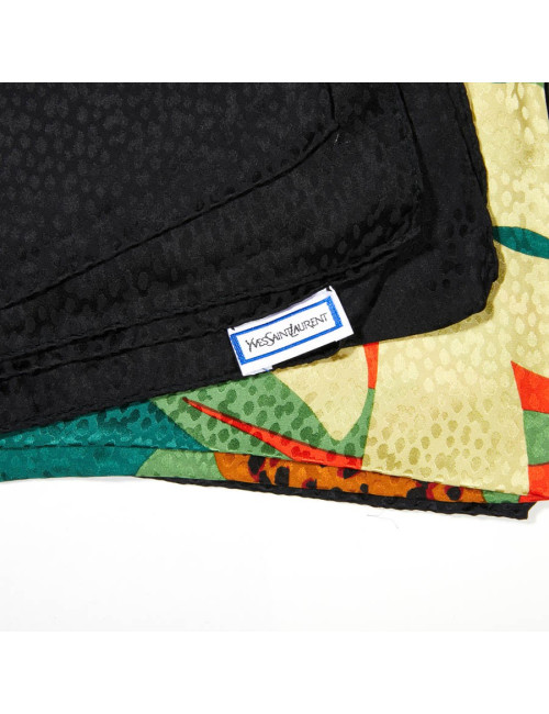 Grand châle YVES SAINT LAURENT Collector