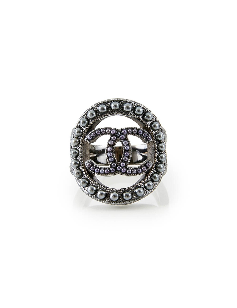 Bague CHANEL ovale perlée noire