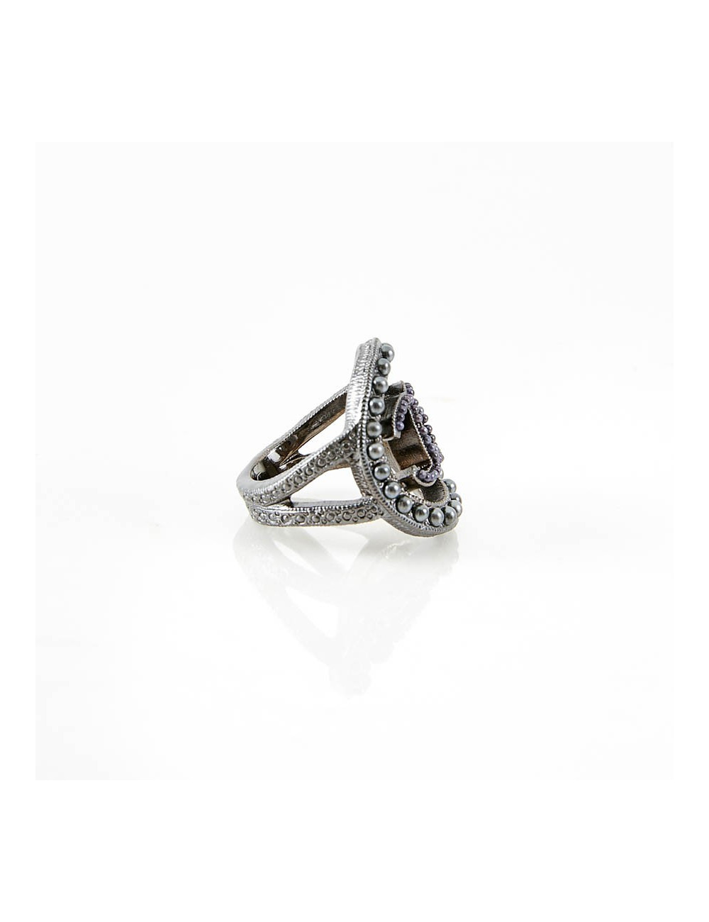 Bague CHANEL ovale perlée gris