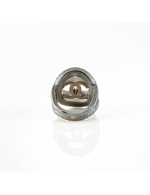 Bague CHANEL ovale perlée gris