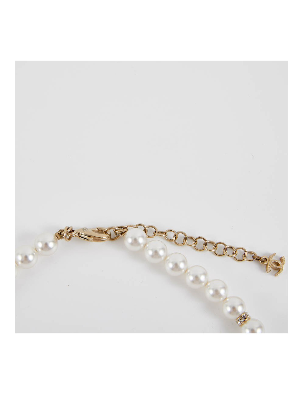 Collier CHANEL perles nacrées et bleues