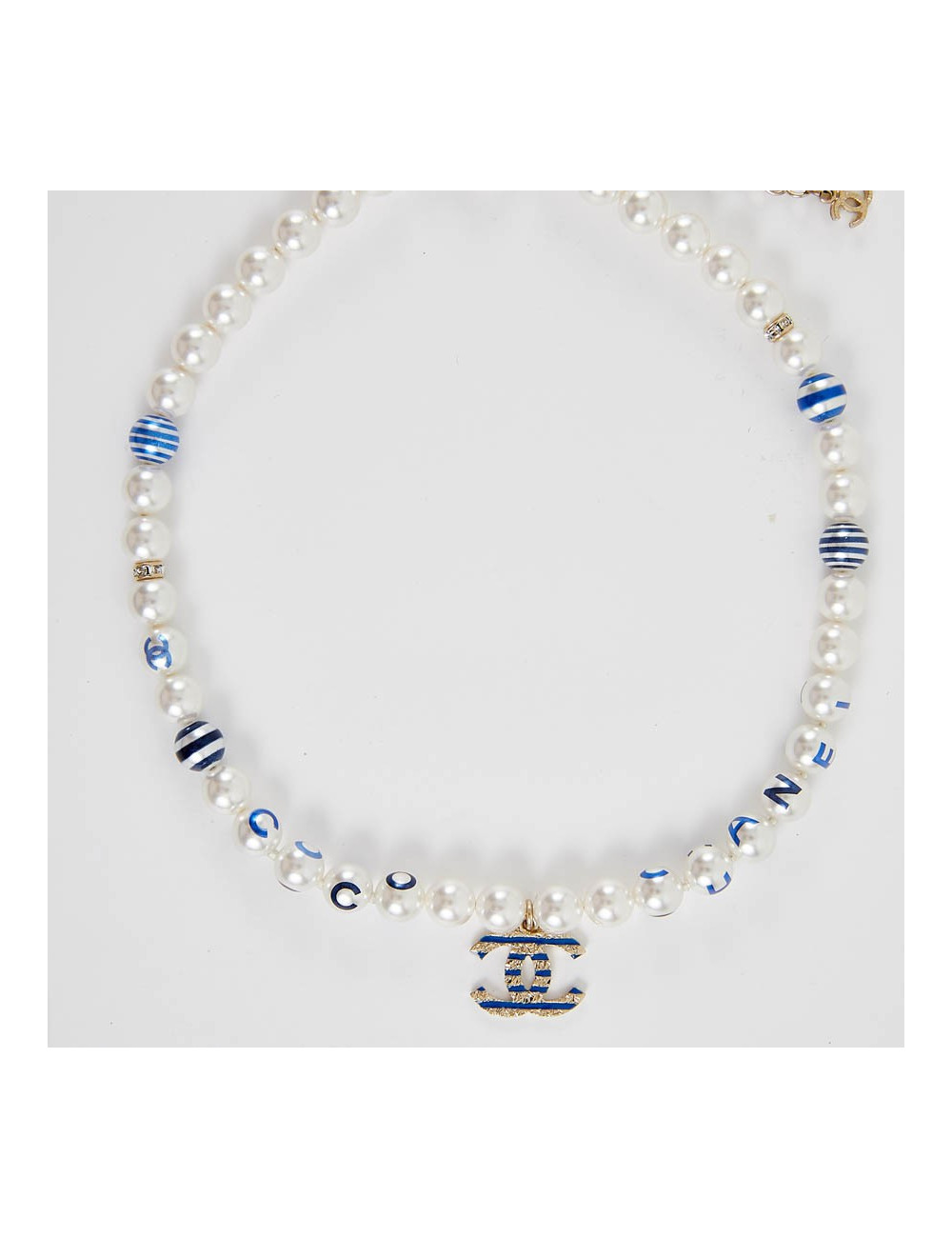 Collier CHANEL perles nacrées et bleues