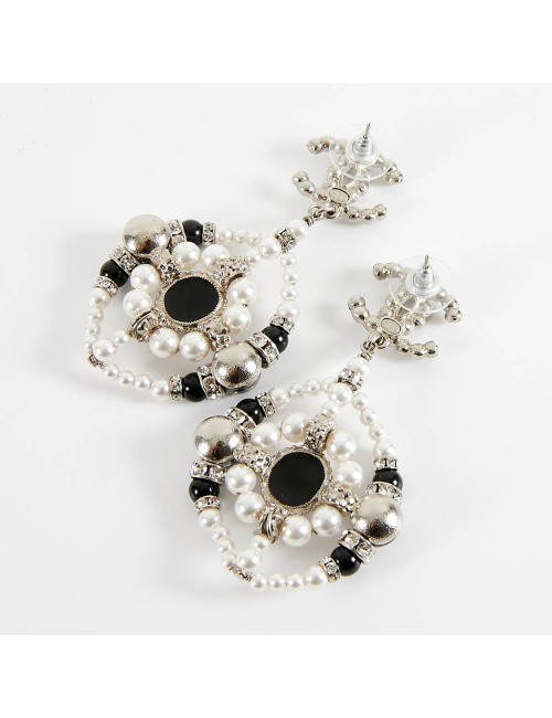 CHANEL clous pendants perles strass