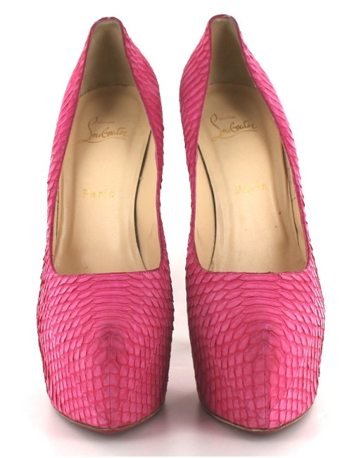 Escarpins CHRISTIAN LOUBOUTIN dafodile en python rose T 
