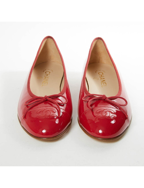 Ballerines T 39.5 CHANEL cuir verni rouge