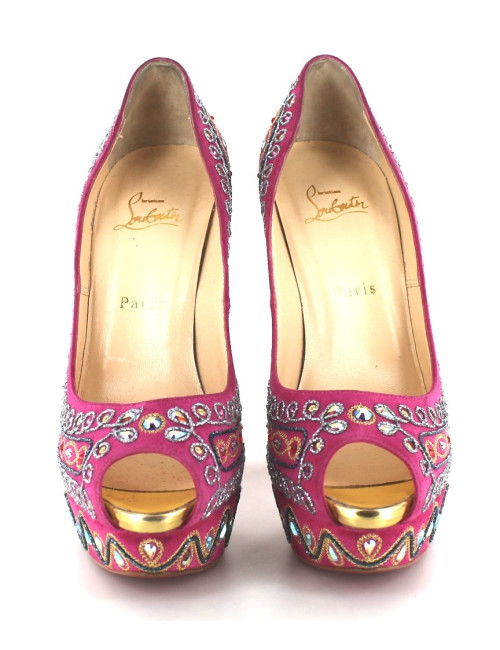 Escarpins CHRISTIAN LOUBOUTIN en veau velours rose avec broderies