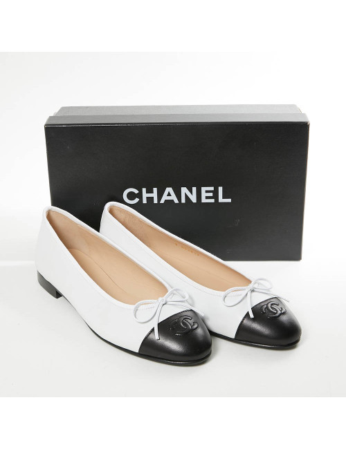 Ballerines CHANEL T40 cuir bicolore blanc et noir