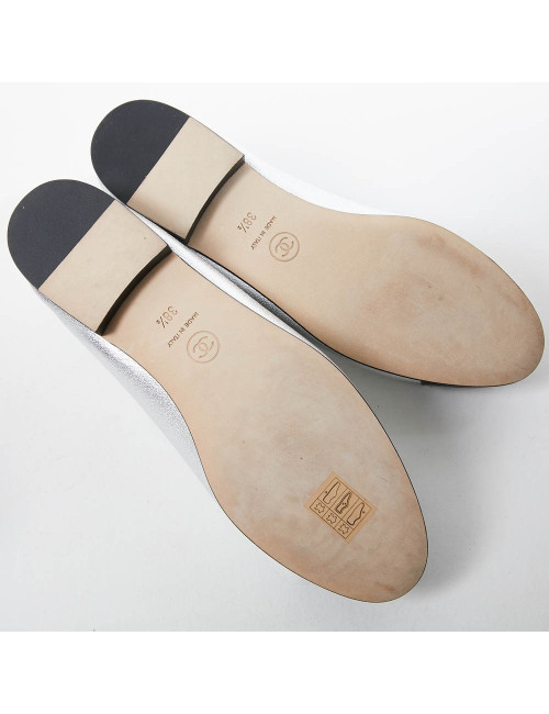 Ballerines T38.5 CHANEL cuir bicolore argent noir