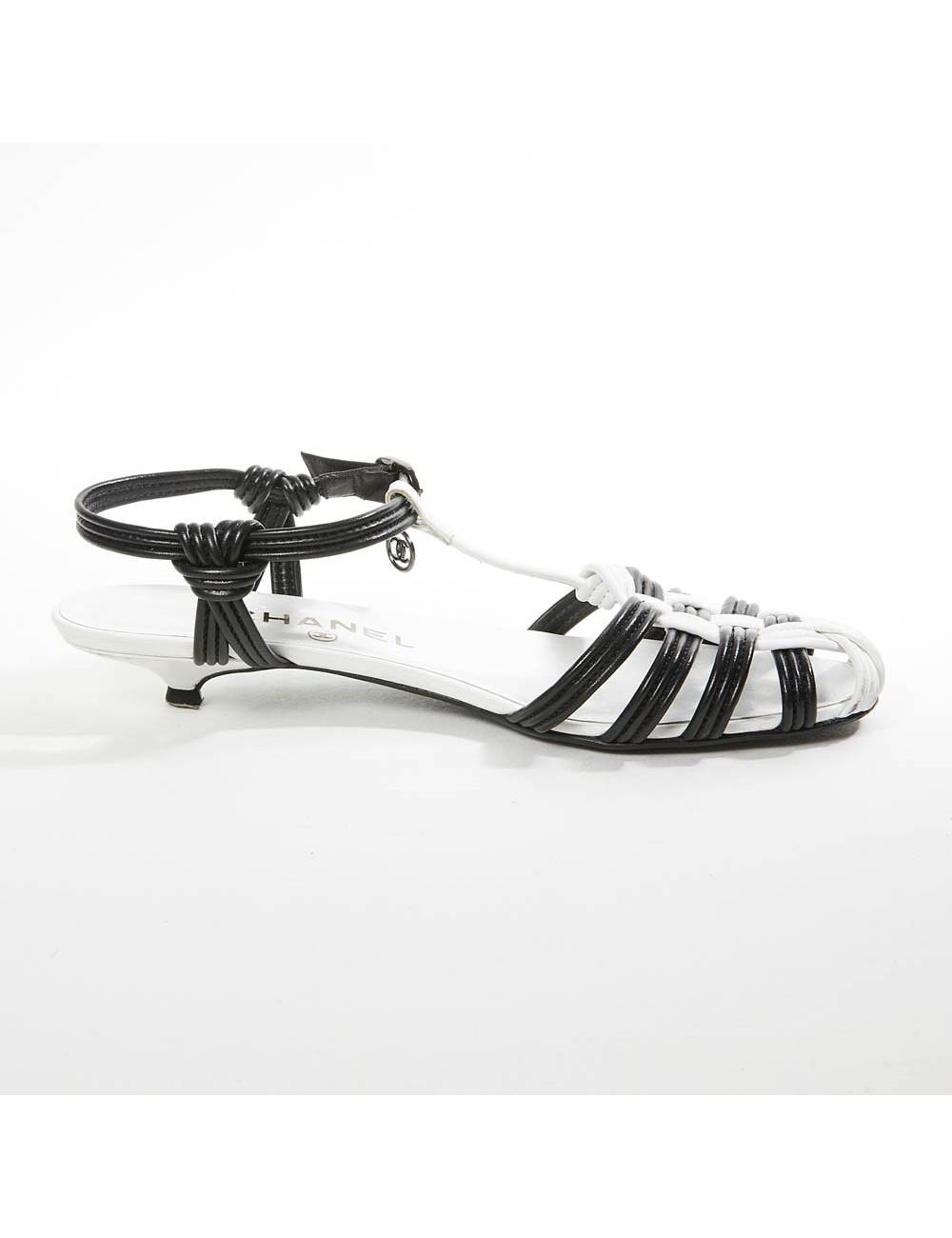 Sandales CHANEL T 36.5 noir et blanc