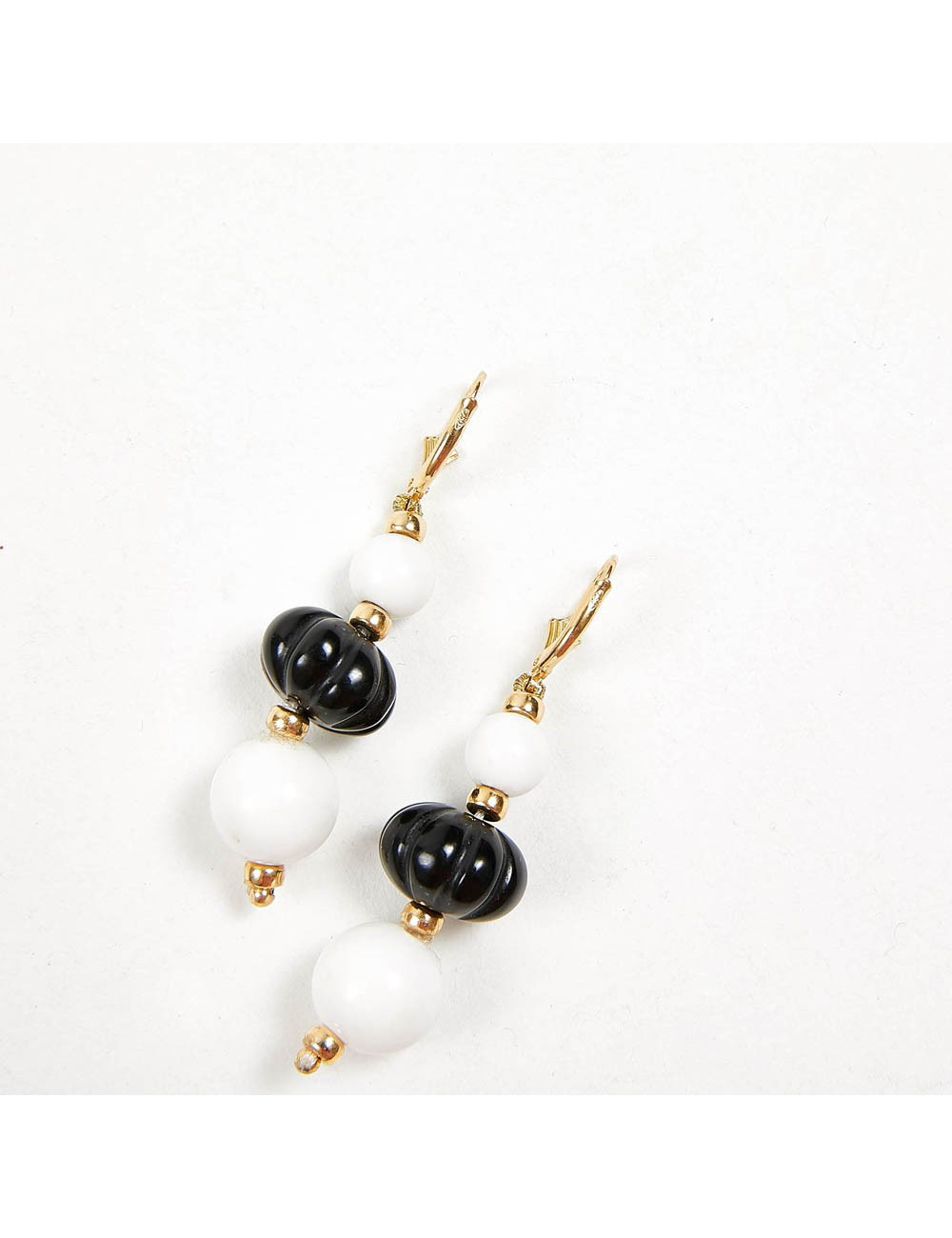 Clous pendants Or 18 carats onyx jade blanc