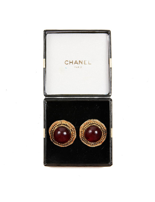 Clips Couture CHANEL dorés pâte de verre rubis
