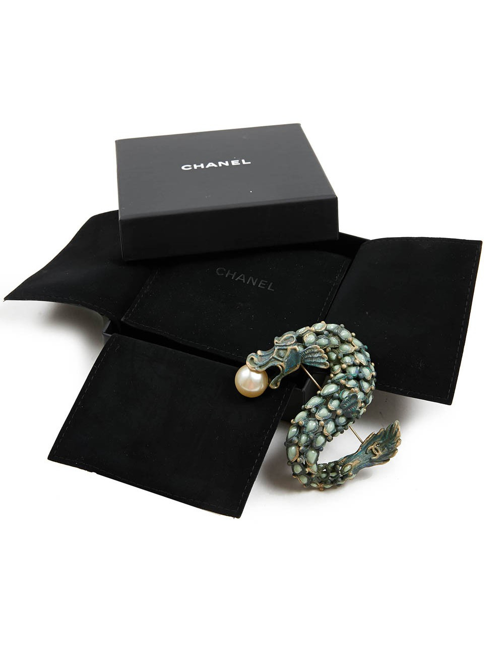 Paris Shanghai Broche CHANEL Collector