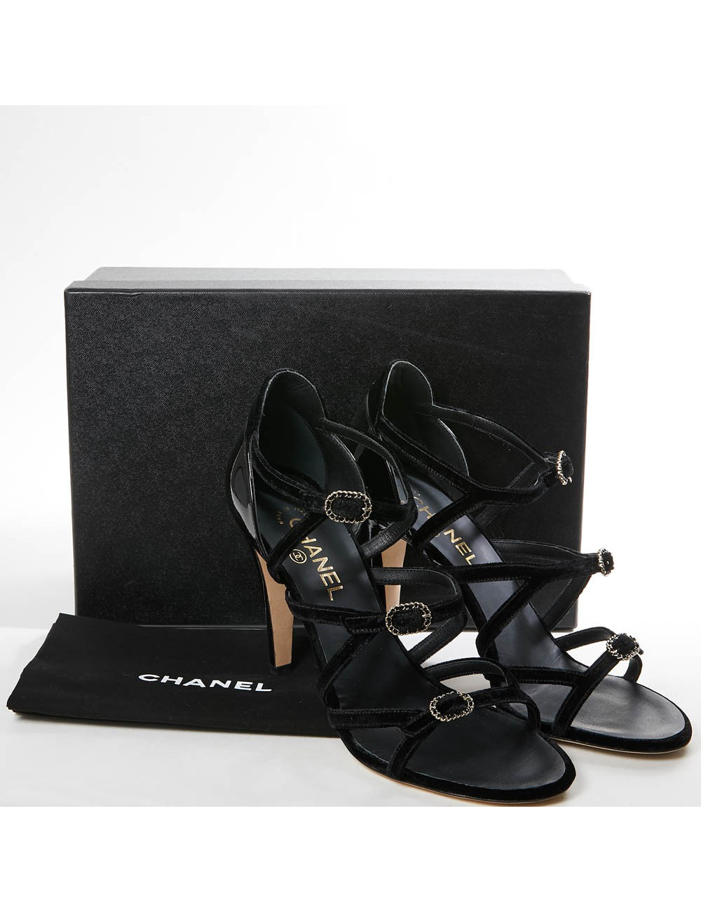 Escarpins CHANEL lanières velours et cuir verni