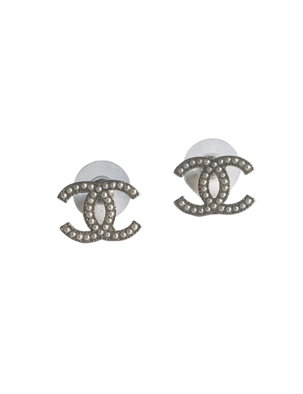 CHANEL clous d'oreille perles nacrées