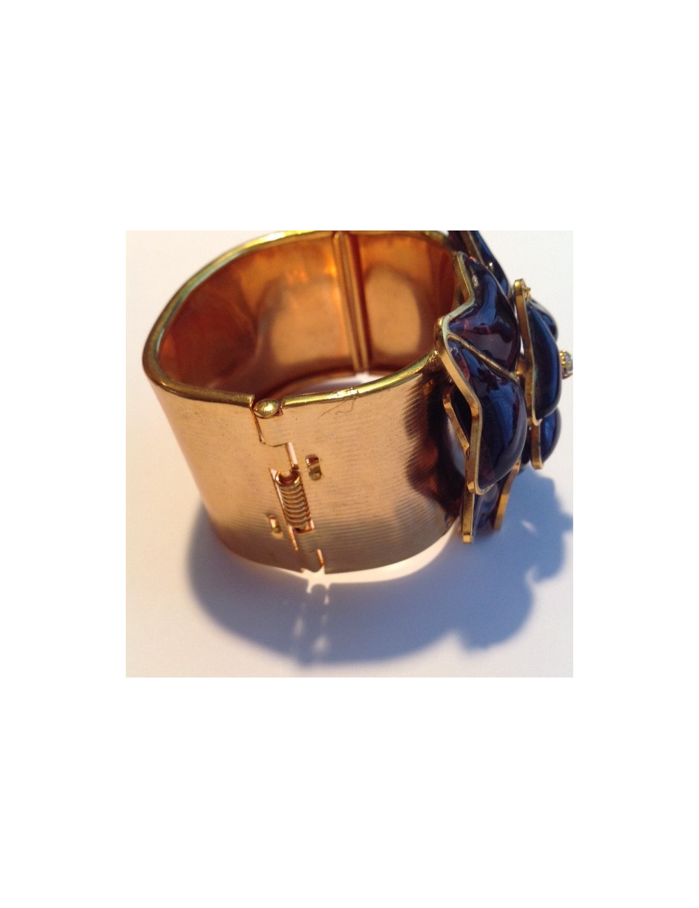 MARGUERITE DE VALOIS amethyst molten glass cuff