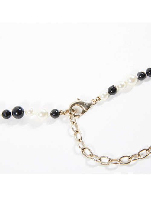 Sautoir CHANEL perles nacrées perles noires