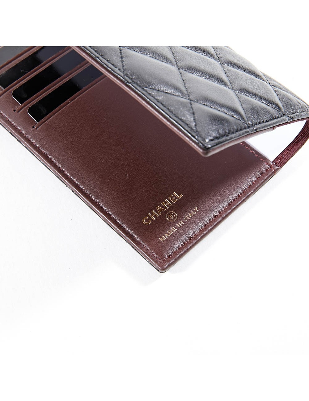 Protège passeport CHANEL cuir matelassé noir