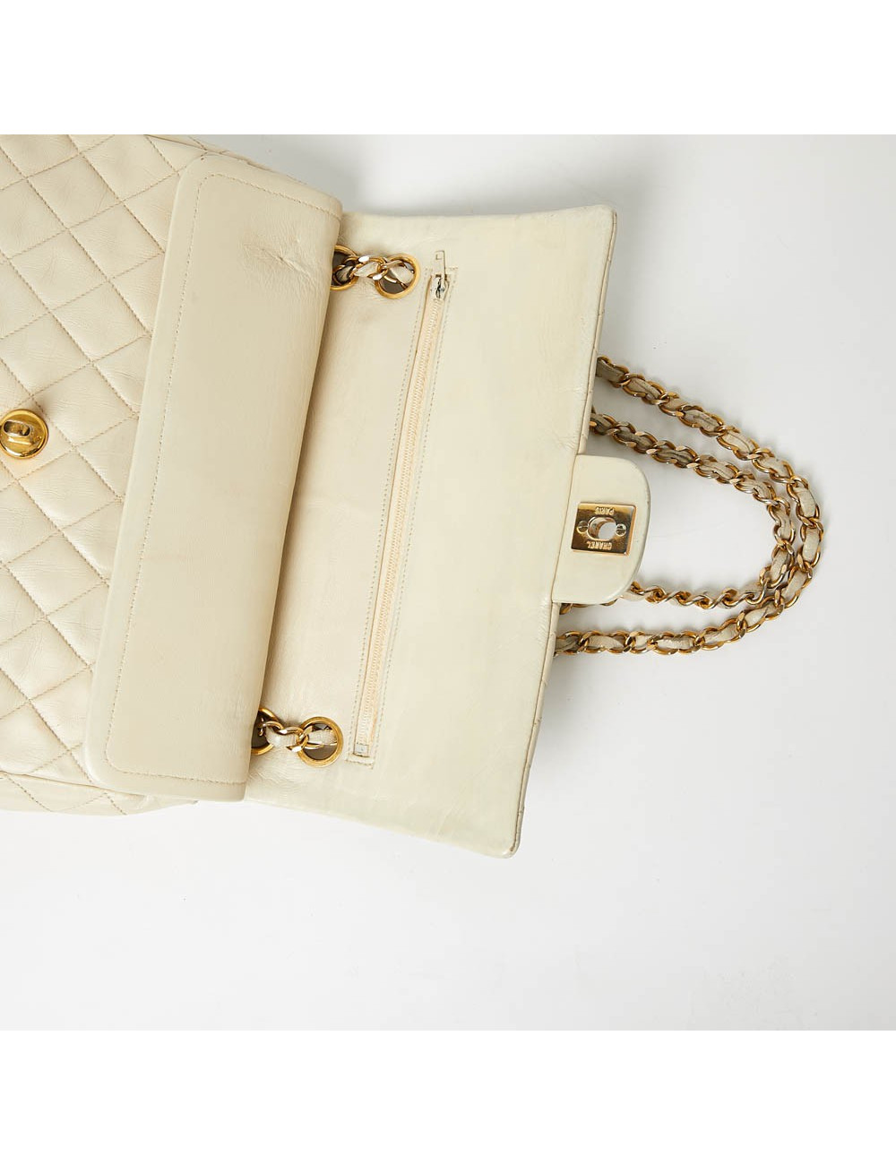 Chanel Timeless classic bag in beige