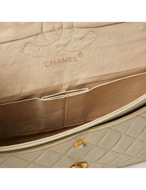 Chanel Timeless classic bag in beige