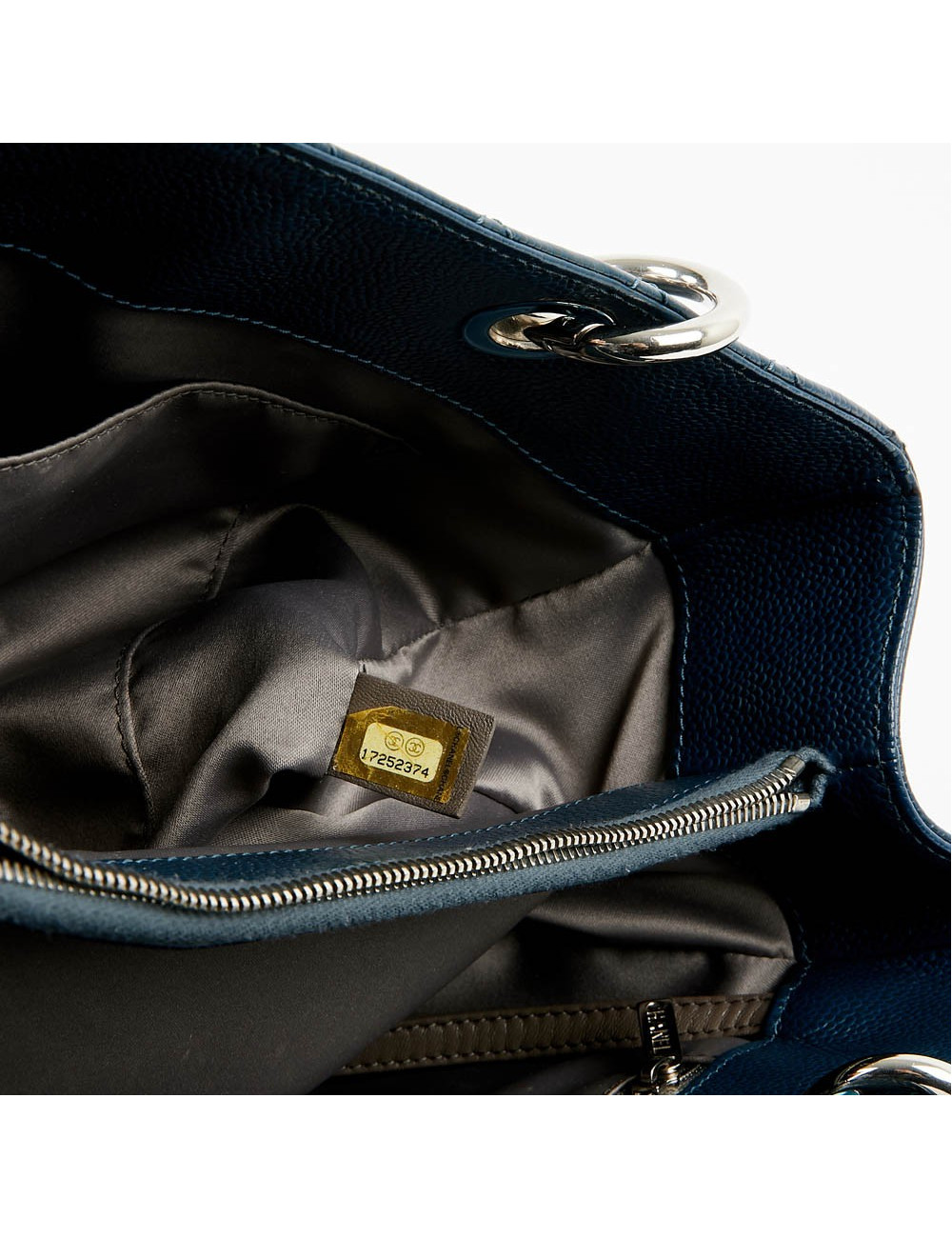 Cabas CHANEL cuir grainé bleu